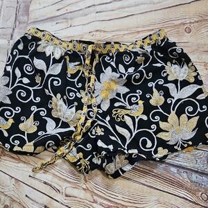 Vera Bradley‎ Lounge Shorts Gold Black Size Medium